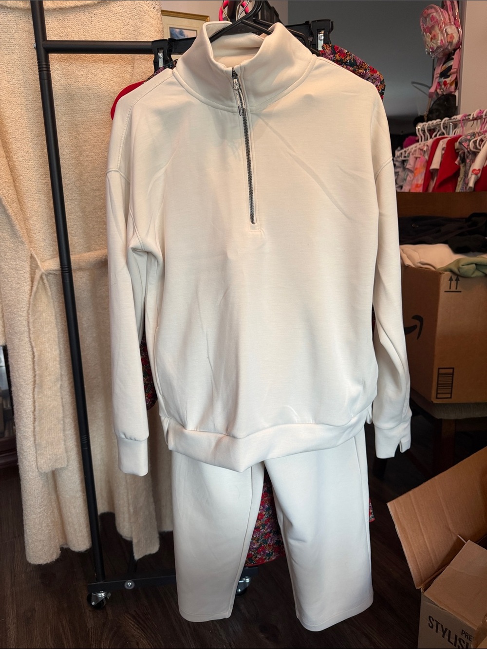 women’s pullover top with crop pants